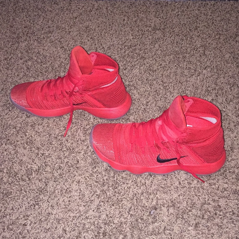 Nike hyper dunk basketball shoes